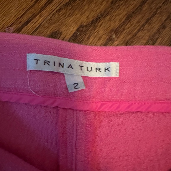 Trina Turk Pink Hermosa Twill Shorts - Picture 5 of 7